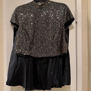 ♦️Black and Gold Crop Top and Skirt Set♦️